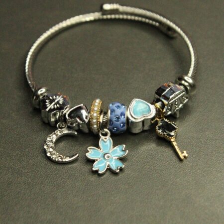 Luna Bloom Silver Charm Bileklik