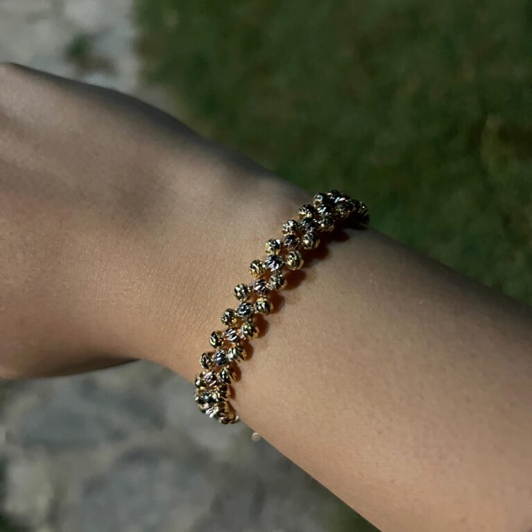 Golden Bloom Çiçekli Bileklik